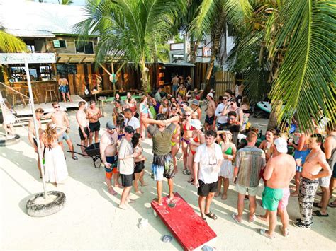 hostels in caye caulker|Bella's Backpackers, Caye Caulker .